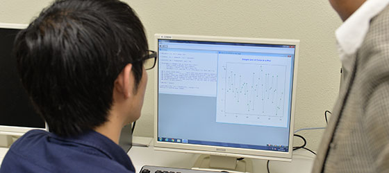 きめ細かな指導と充実した研究設備